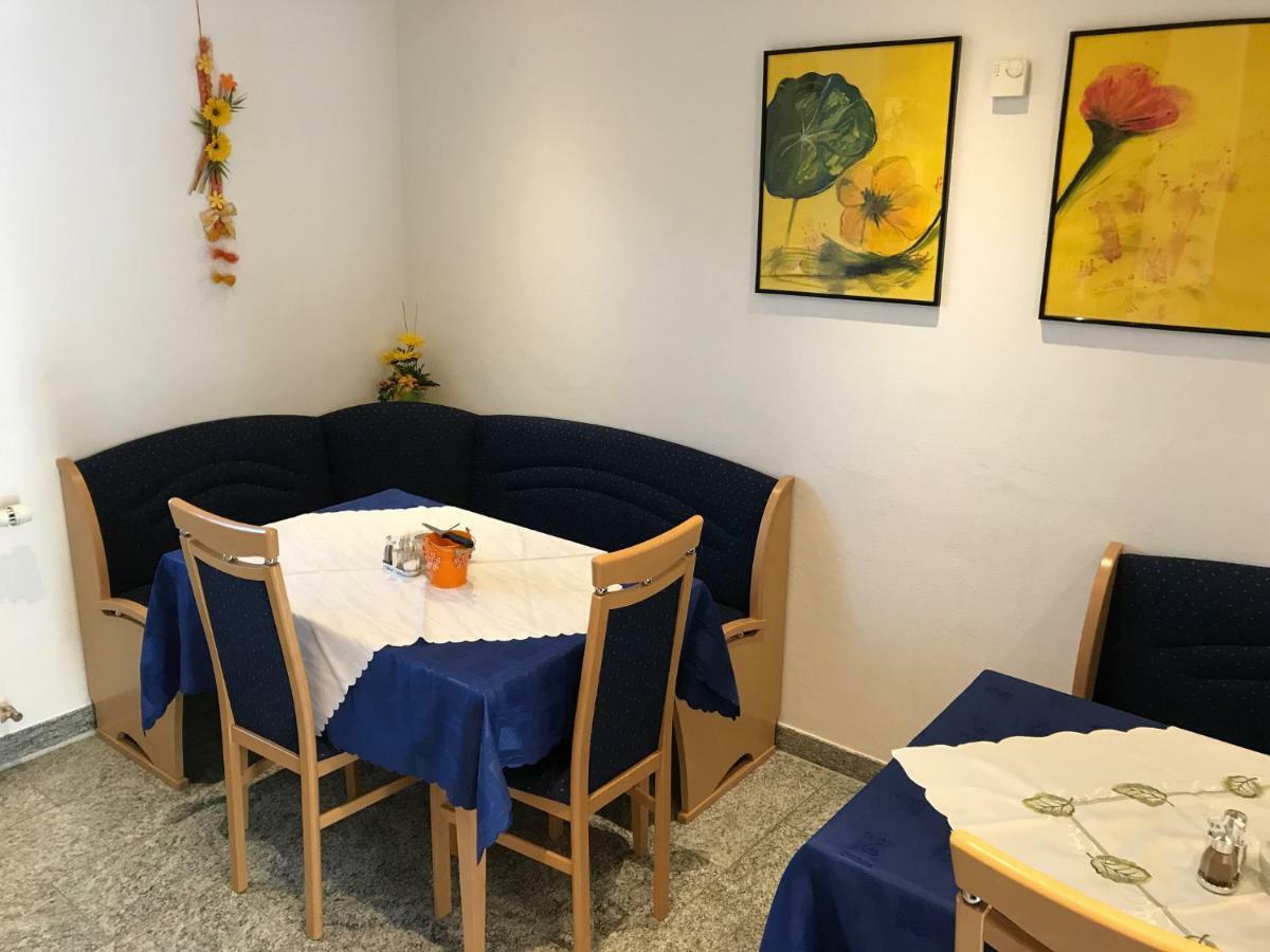 Gaestehaus Lindenhof Jennersdorf Exteriör bild